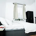 Chambre R1 Avec Salle De Bain Partagee Pres De L\'Hopital De La Citadelle A Liege
